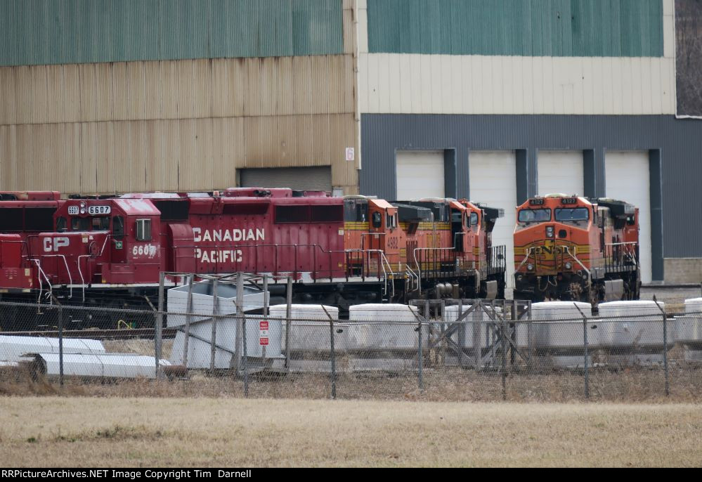 CP 6607, BNSF 4982-4016-4048-4127